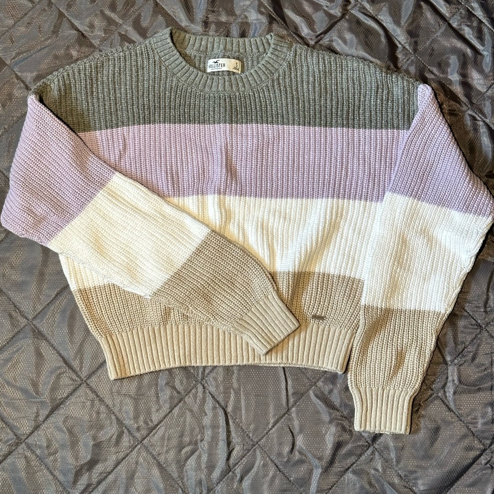 Hollister Knit Sweater